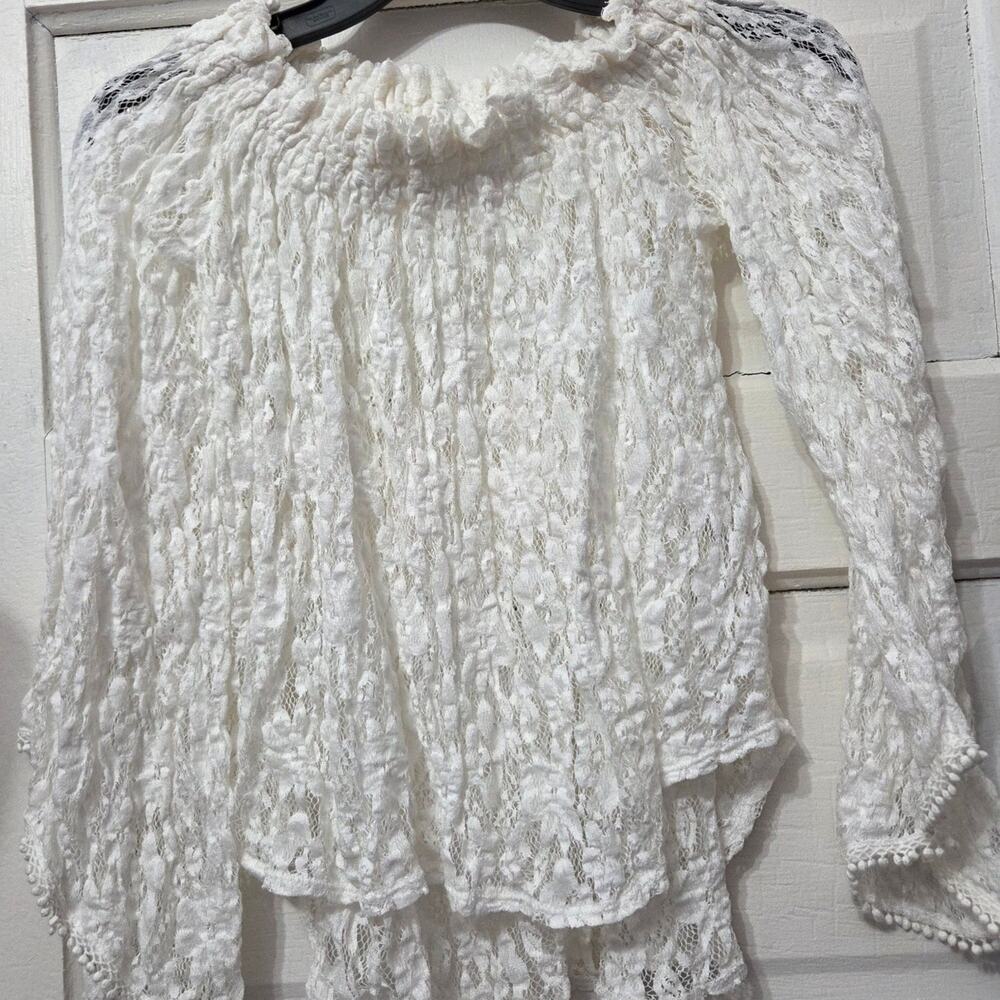 Abercrombie & Fitch woman's lacy top blouse size XS